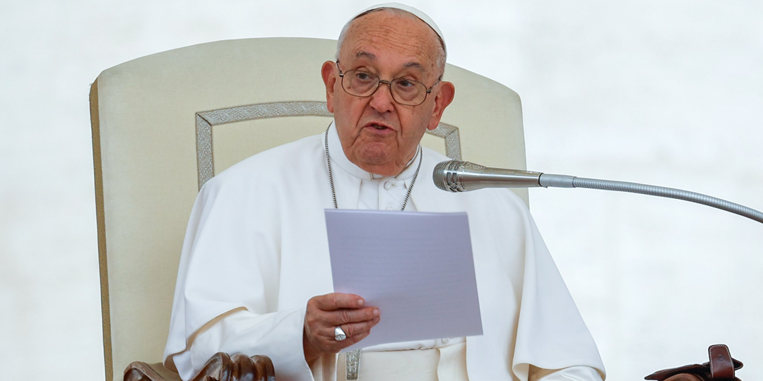 Papa llama “asesinos” a los narcotraficantes y advierte del peligro de legalizar las drogas